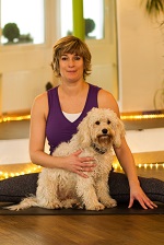 Silke Wagner, Yoga-Lehrerin aus Groß-Gerau. Sympathisch, kompetenz und zertifiziert.