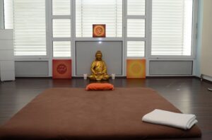1fach Yoga | 1fach Gesund - Studio in 64572 Büttelborn - Matte in Raum für therapeutische Einzelbehandlung Thai Yoga Massage